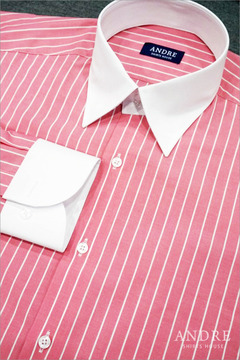 화사한 핑크 스트라이프 2버튼카라 셔츠
